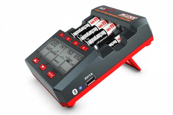 SkyRC Ladegerät & Analyzer NC2500 für 4x AA/AAA Akkus DC 2,5A